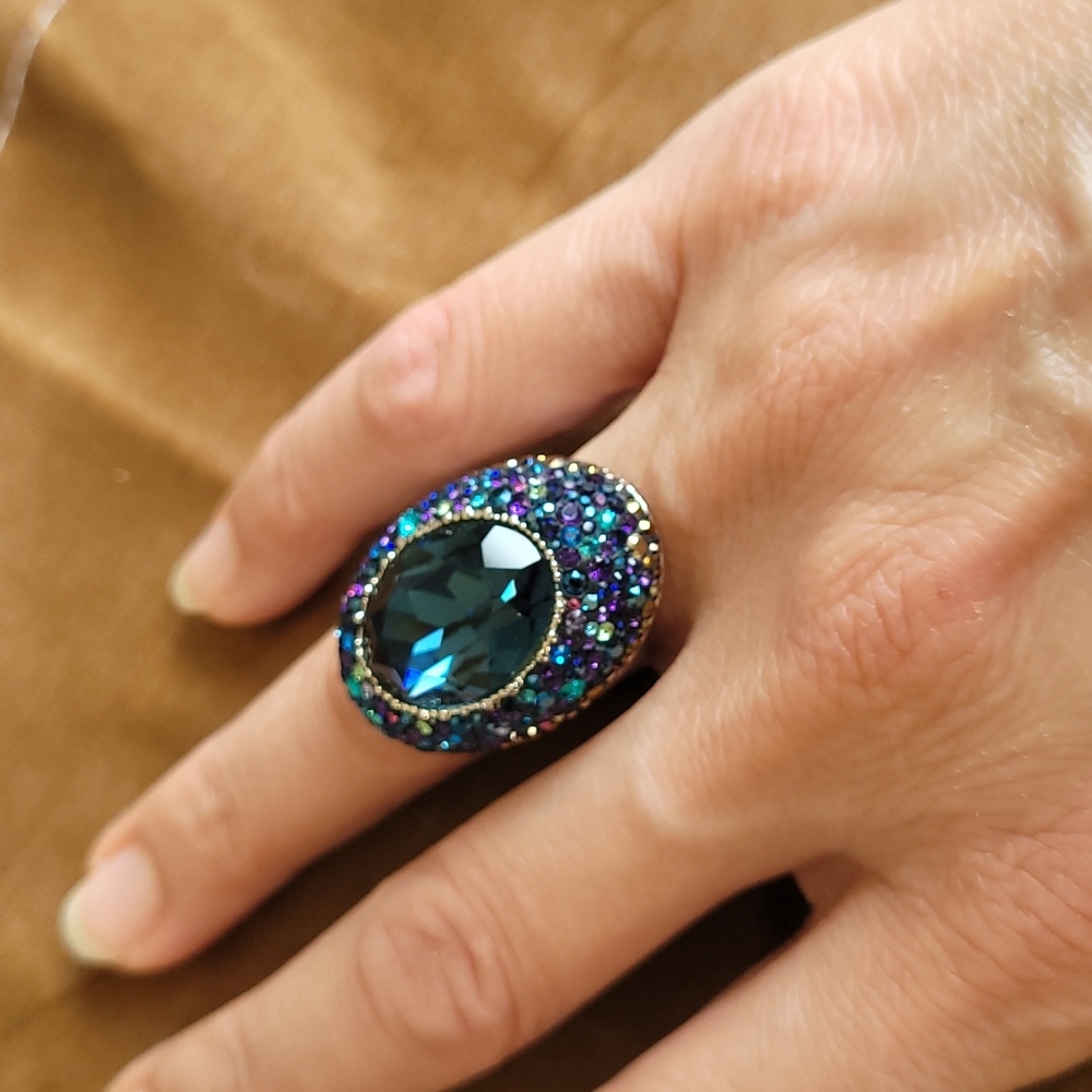 Ring - Picture 2 of 4
